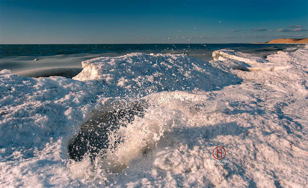 Frozen Waves ( Slurpee waves) Wellfleet, Cape Cod photo by photographer Dapixara.