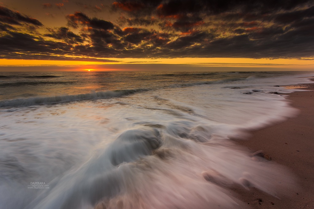 Ocean Sunrise Cape Cod National Seashore Wellfleet. Cape Cod NPS photos by Dapixara. https://dapixara.com