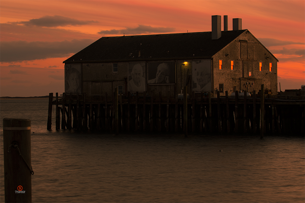 Provincetown, November sunset. Photographer Dapixara.