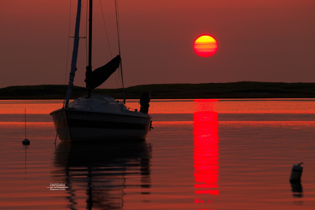 Grand sunrise Today from Nauset Heights, Cape Cod Massachusetts. https://dapixara.com