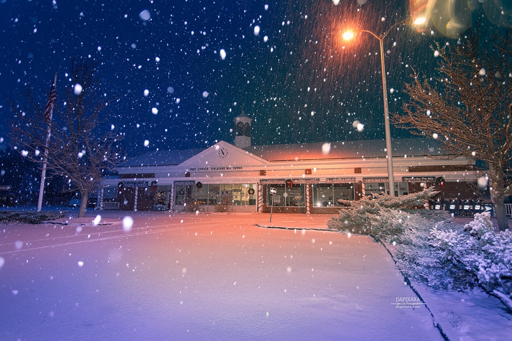 It's Beginning to Look a Lot Like Christmas In Orleans Cape Cod! First snow Orleans Post Office, December 17, 2016 Winter. Dapixara photography https://dapixara.com
