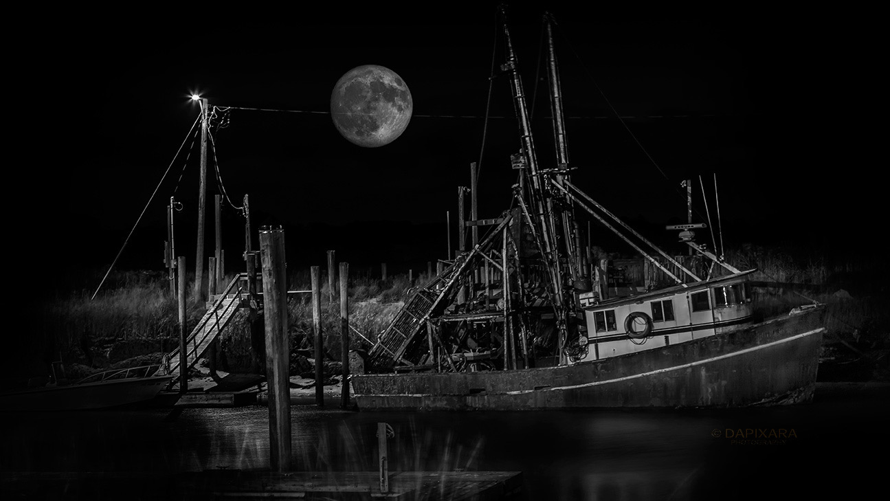 Black and white art fishing boat and Full Moon. Black and white canvas wall art by Dapixara.